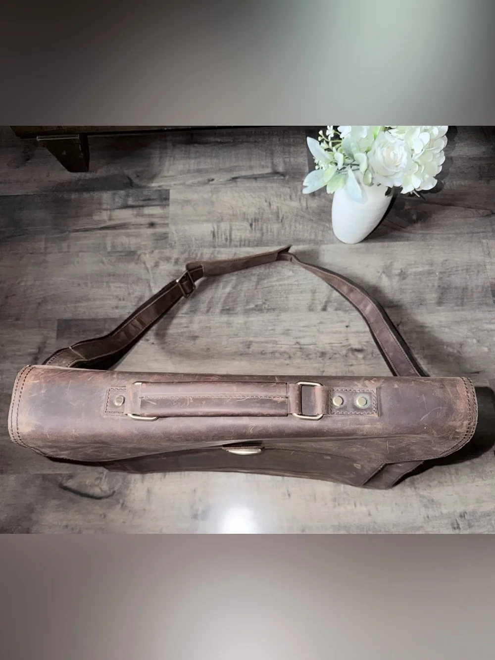 Vincenzo Dark Brown distressed Leather Briefcase with Shoulder Strap